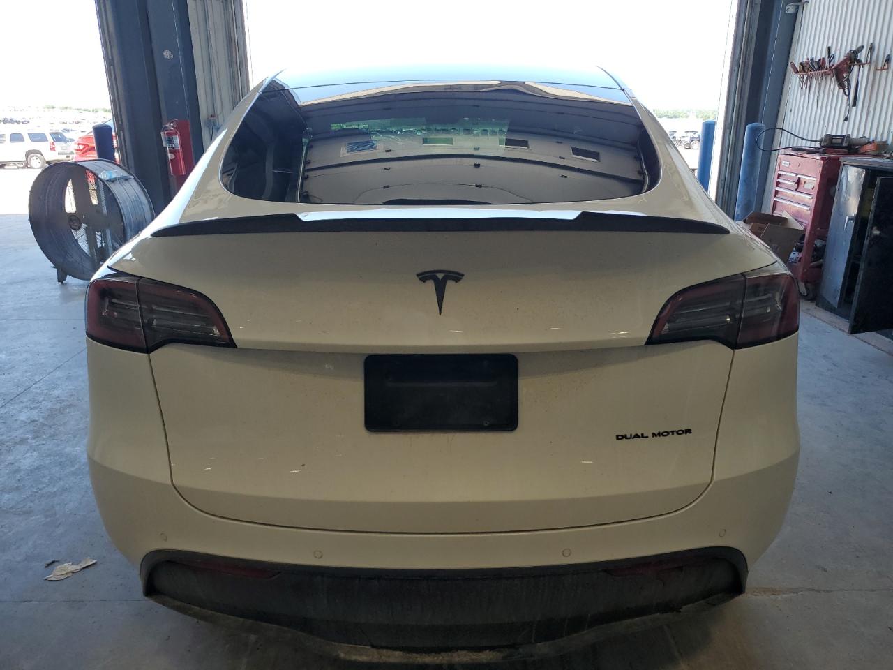 2021 Tesla Model Y VIN: 5YJYGDEE6MF296823 Lot: 63377365