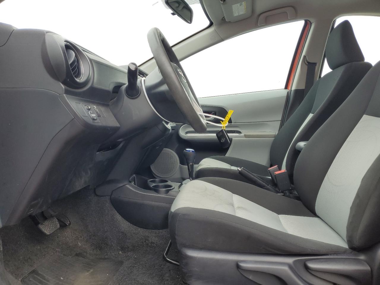 2014 Toyota Prius C VIN: JTDKDTB30E1071674 Lot: 64892835
