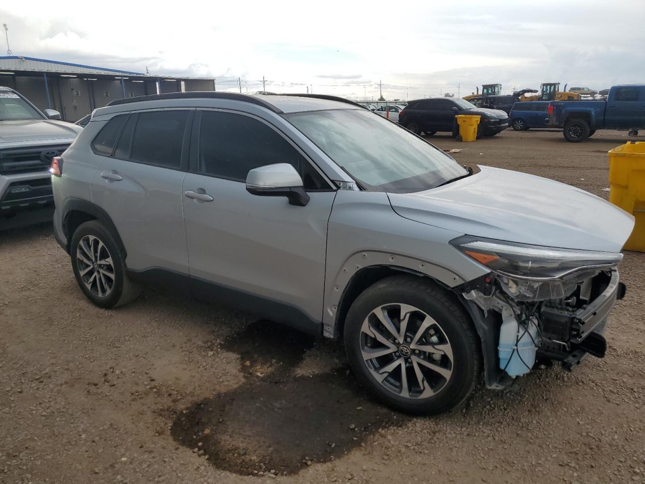 2022 Toyota Corolla Cross Xle VIN: 7MUDAABG3NV021000 Lot: 66330235