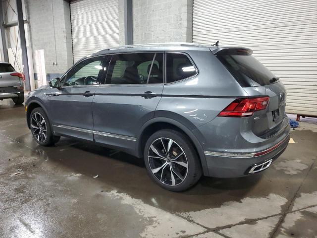  VOLKSWAGEN TIGUAN 2022 Серый