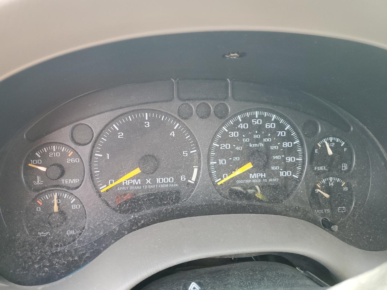 1gndt13w7y2341417 1GNDT13W7Y2341417 2000 Chevrolet Blazer