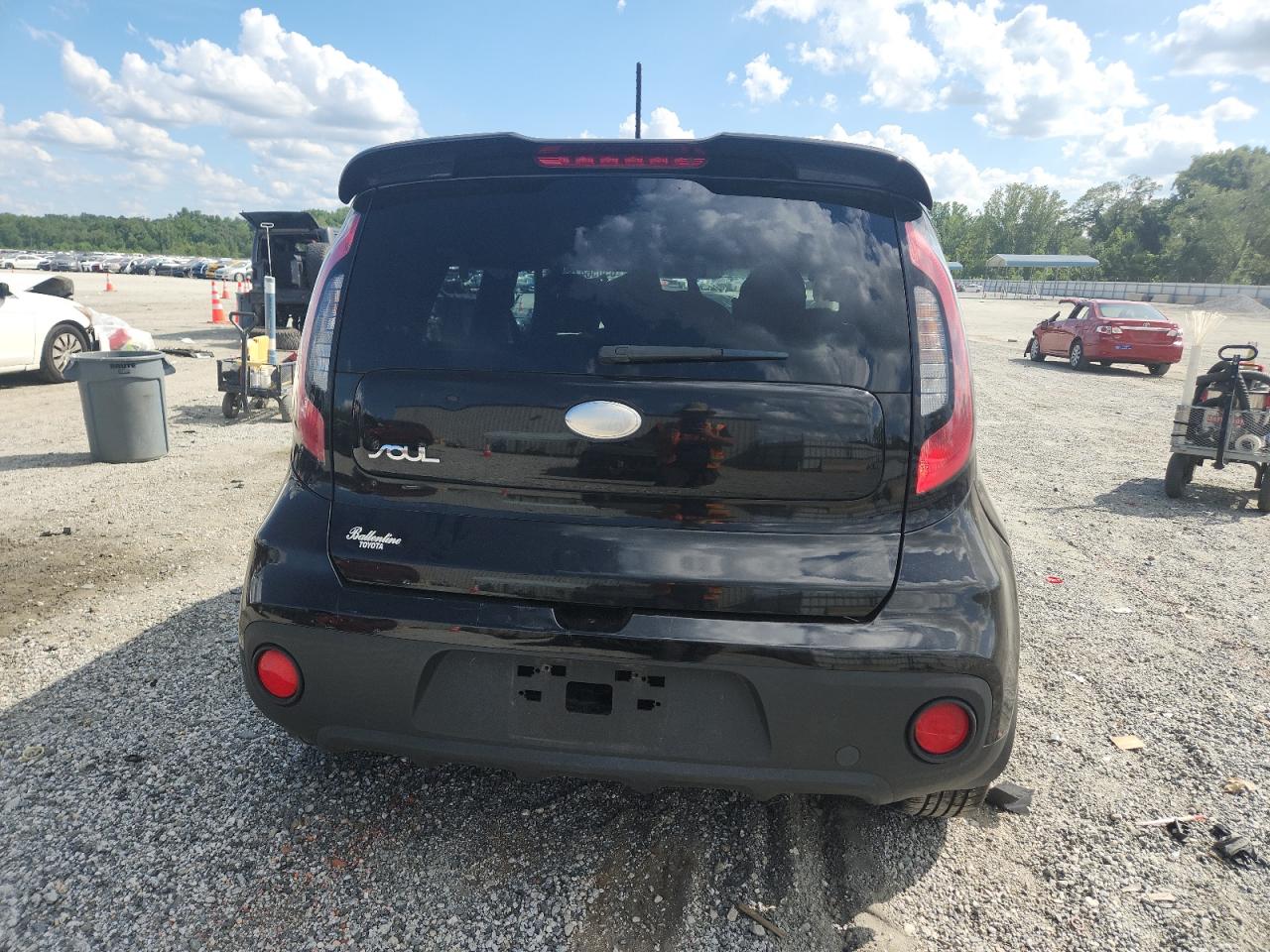 2017 Kia Soul VIN: KNDJN2A28H7489896 Lot: 65056475