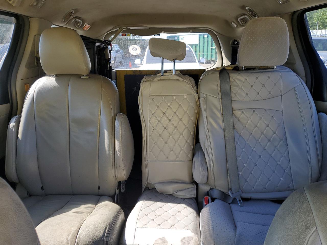 2011 Toyota Sienna Le VIN: 5TDKK3DC2BS106409 Lot: 66998635