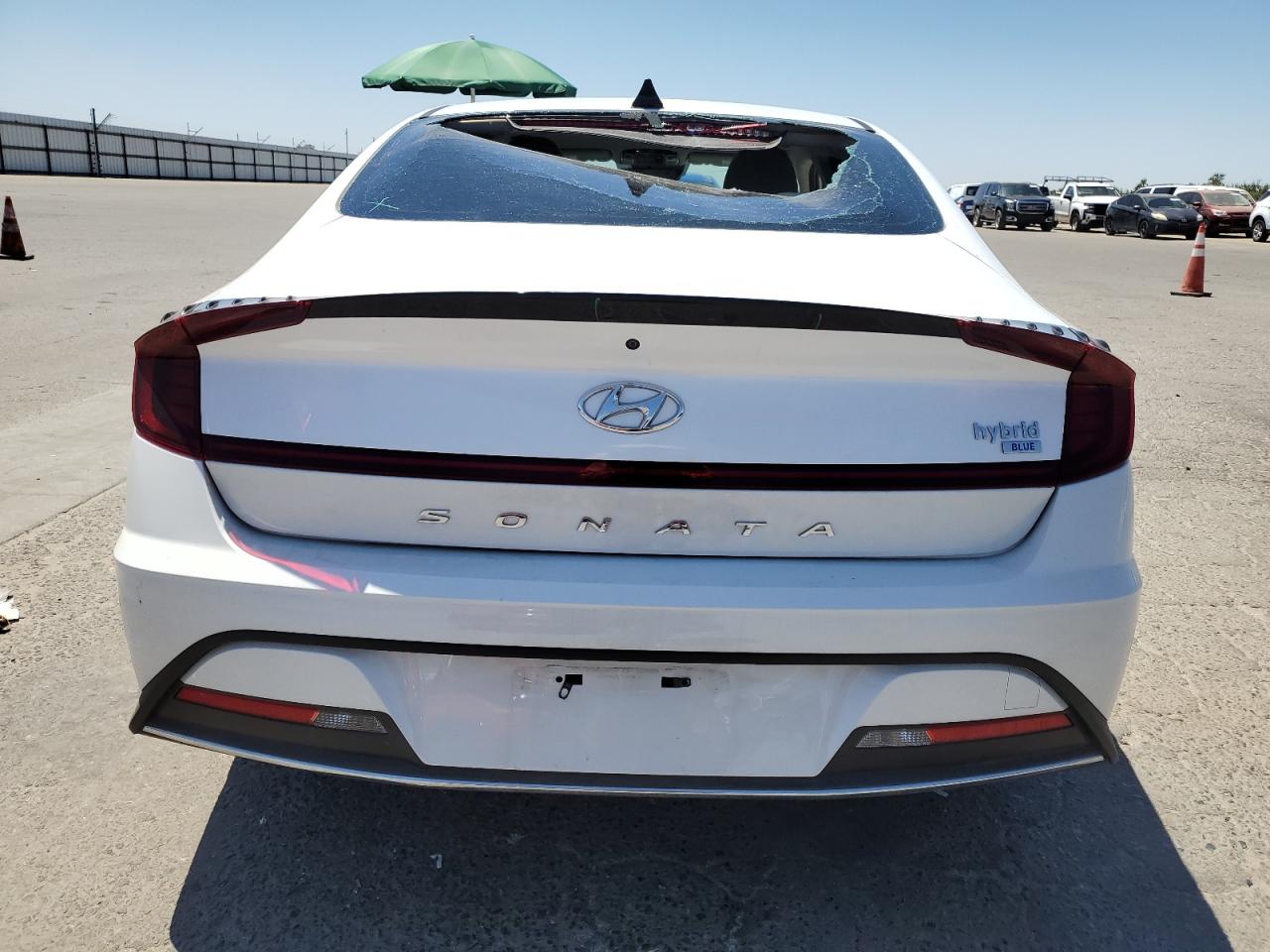 2021 Hyundai Sonata Hybrid VIN: KMHL24JJ3MA035472 Lot: 64060875