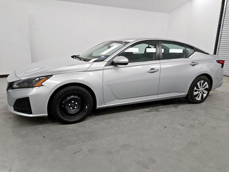  NISSAN ALTIMA 2023 Srebrny