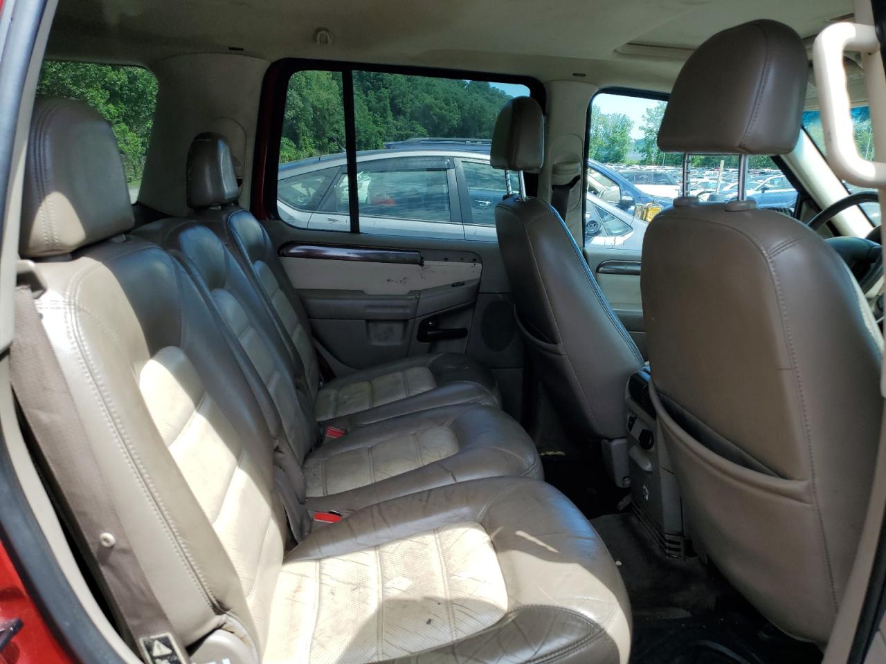 2002 Ford Explorer Eddie Bauer VIN: 1FMDU74EX2ZB02307 Lot: 64979625