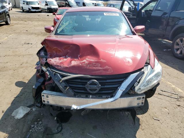  NISSAN ALTIMA 2017 Czerwony