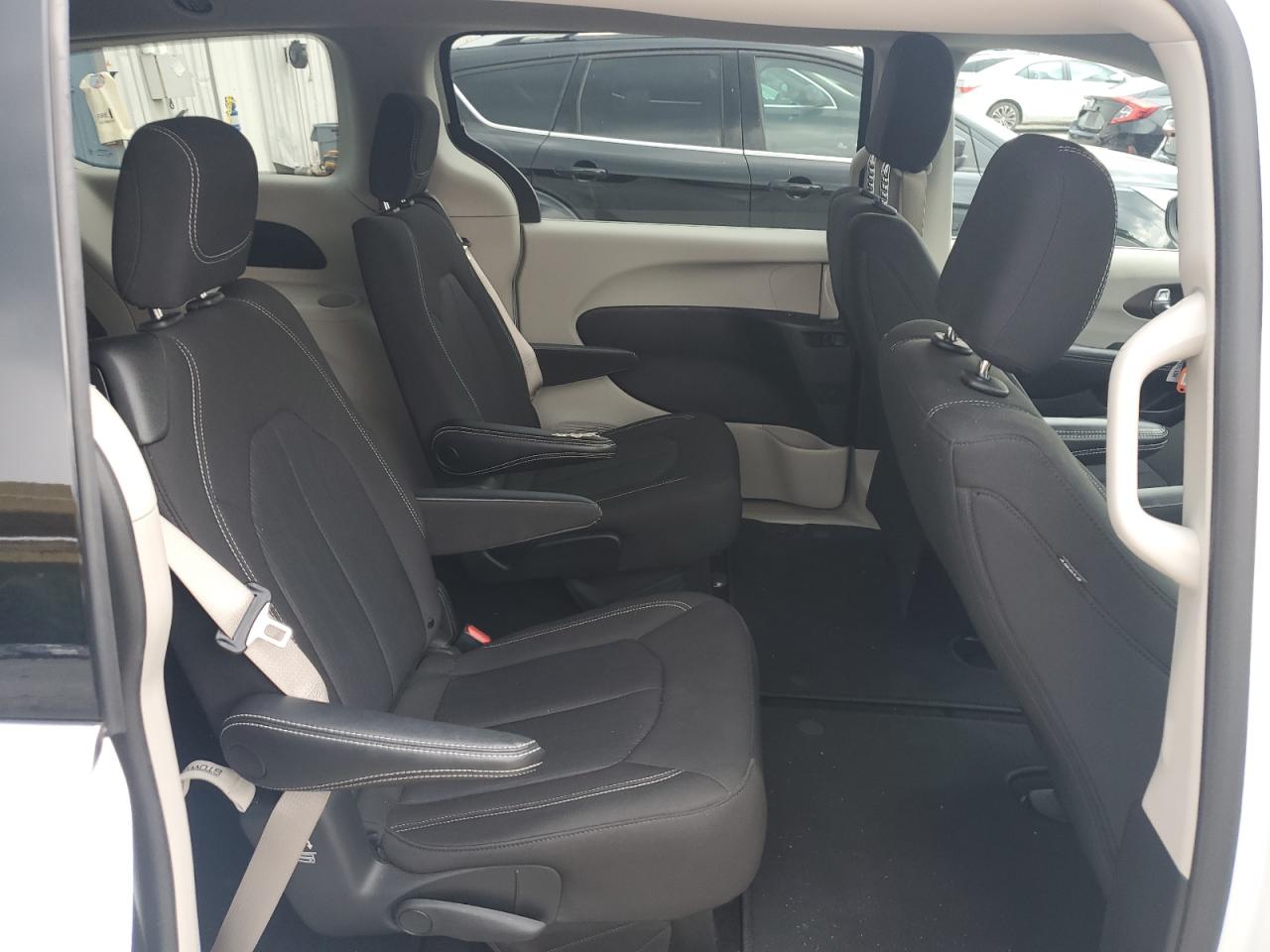 2022 Chrysler Voyager Lx VIN: 2C4RC1CG7NR159799 Lot: 63236015