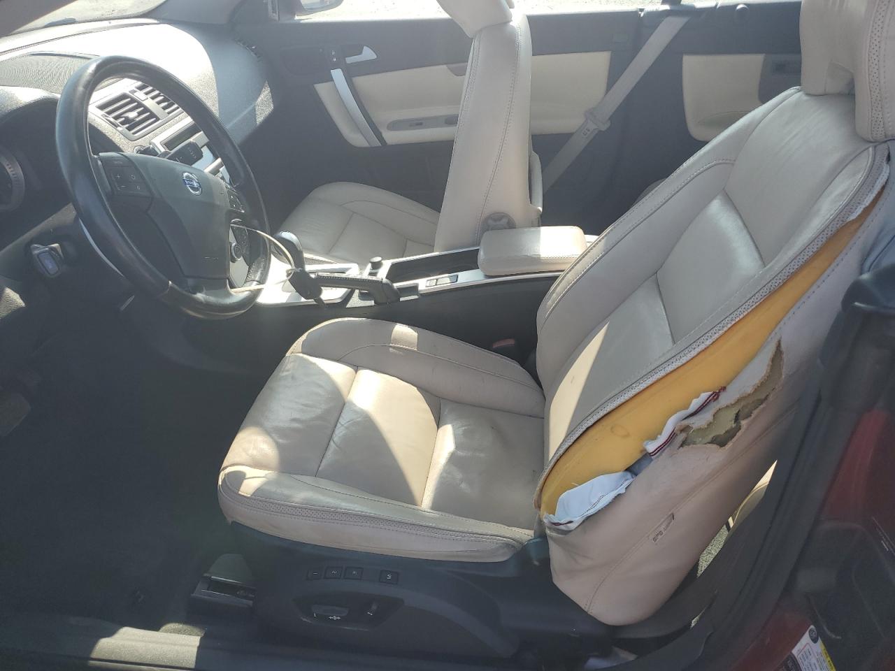 2011 Volvo C70 T5 VIN: YV1672MC2BJ117611 Lot: 66201595
