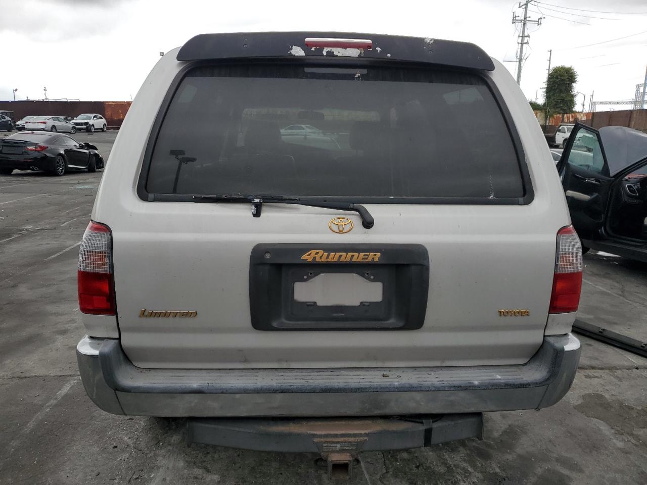 1998 Toyota 4Runner Limited VIN: JT3HN87R5W9015755 Lot: 65905285