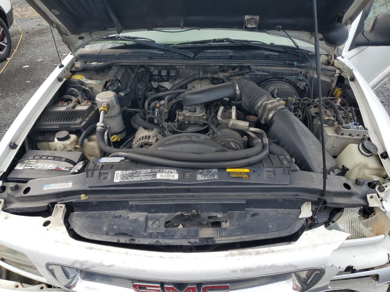1996 GMC Jimmy VIN: 1GKDT13W1T2559861 Lot: 63273465