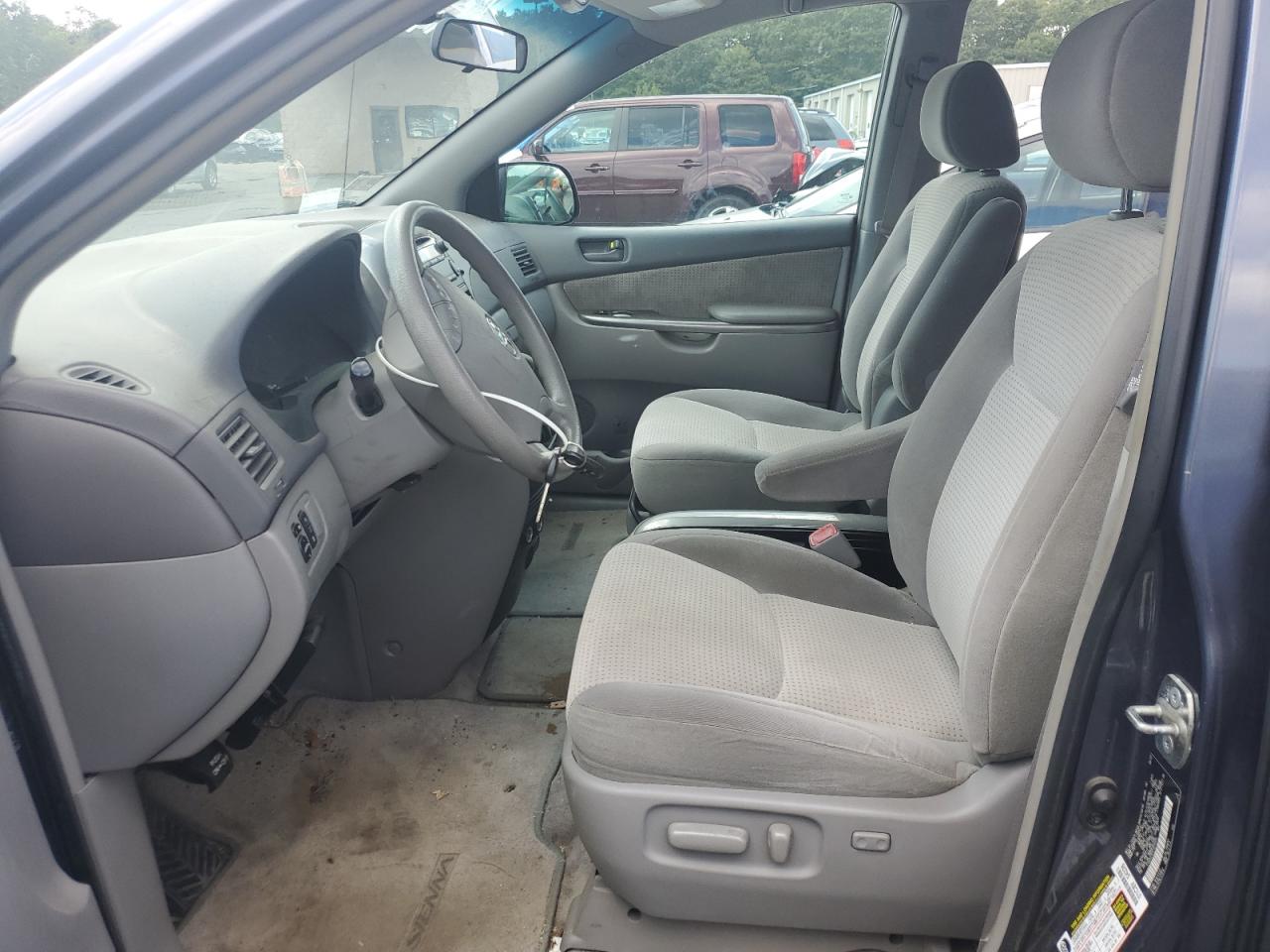 2007 Toyota Sienna Ce VIN: 5TDZK23CX7S070325 Lot: 69914435