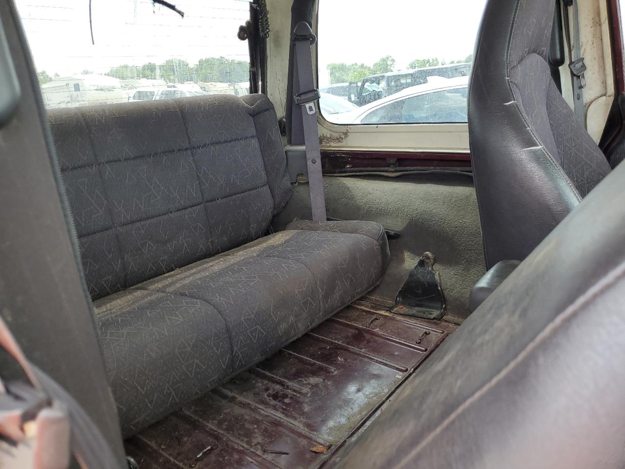 2002 Jeep Wrangler / Tj X VIN: 1J4FA39SX2P732881 Lot: 64451185
