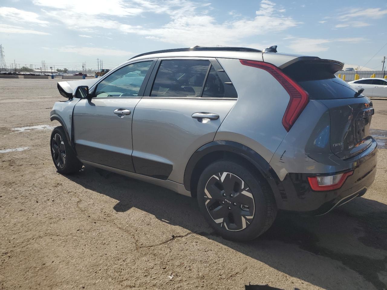 kndcr3l19p5025582 KNDCR3L19P5025582 2023 Kia Niro Wind