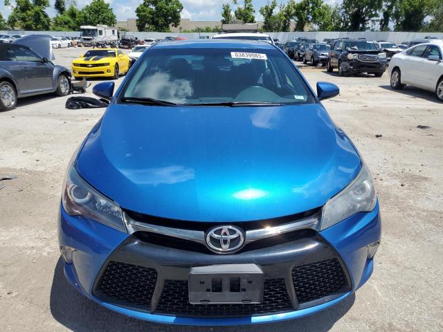  TOYOTA CAMRY 2017 Granatowy