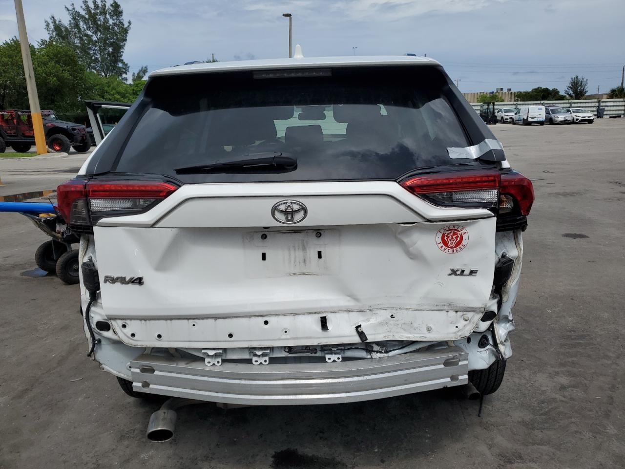 2021 Toyota Rav4 Xle VIN: 2T3W1RFV2MC137264 Lot: 65009165