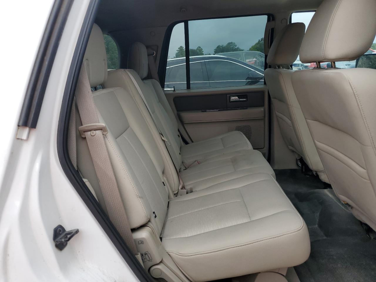 2010 Ford Expedition Xlt VIN: 1FMJU1G50AEB57107 Lot: 63098425
