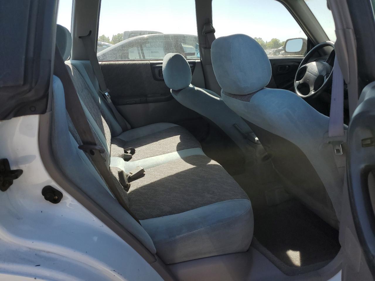 1999 Subaru Forester L VIN: JF1SF6354XH701045 Lot: 63166605
