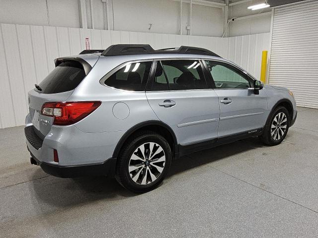  SUBARU OUTBACK 2015 Srebrny