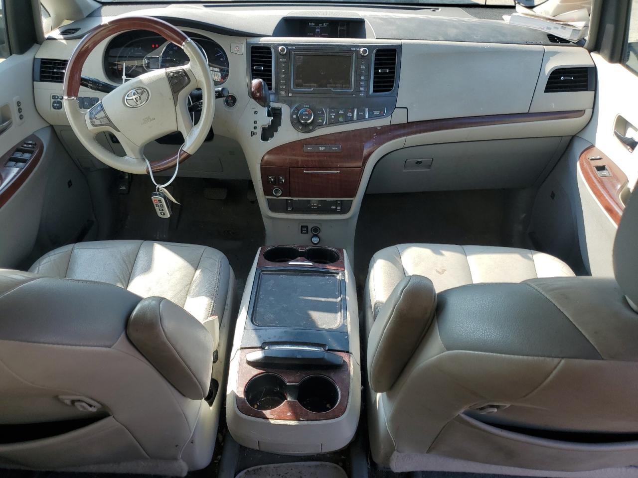 2012 Toyota Sienna Xle VIN: 5TDDK3DC2CS034105 Lot: 62735765