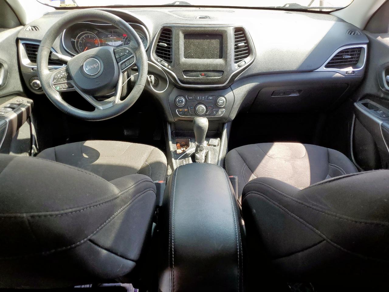 2019 Jeep Cherokee Latitude VIN: 1C4PJLCB1KD285412 Lot: 64784385