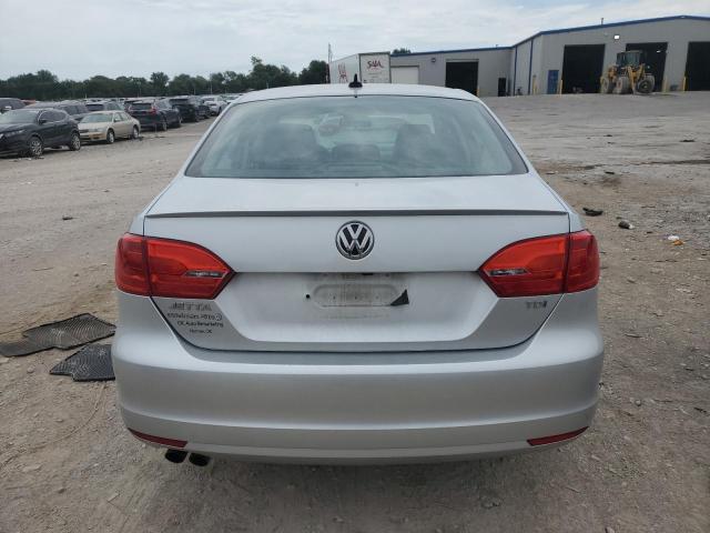  VOLKSWAGEN JETTA 2014 Srebrny