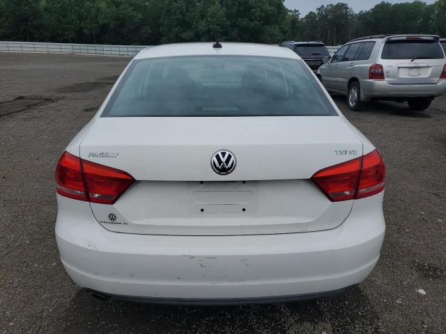 Sedans VOLKSWAGEN PASSAT 2014 Biały