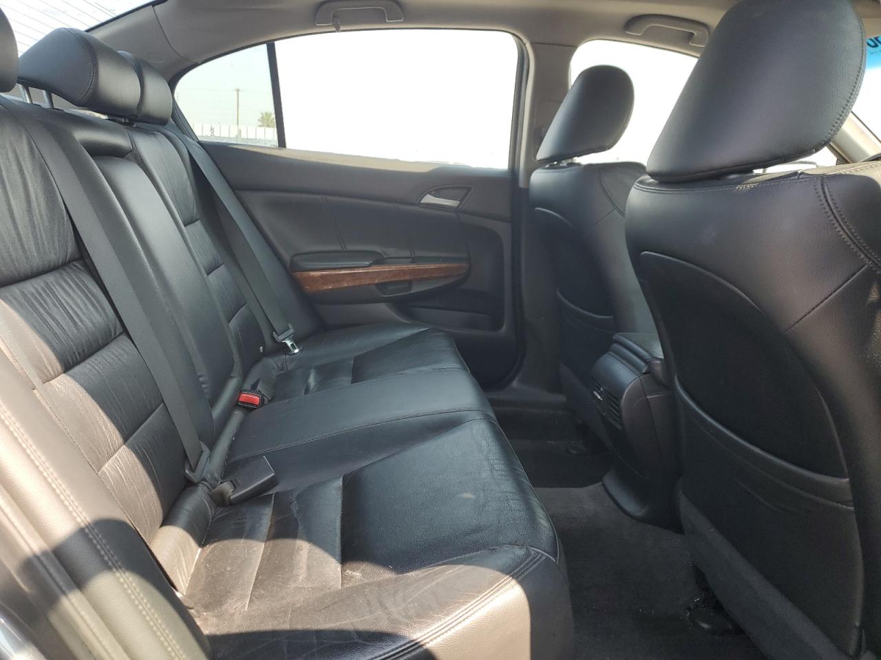 2011 Honda Accord Exl VIN: 1HGCP3F84BA003201 Lot: 63855475