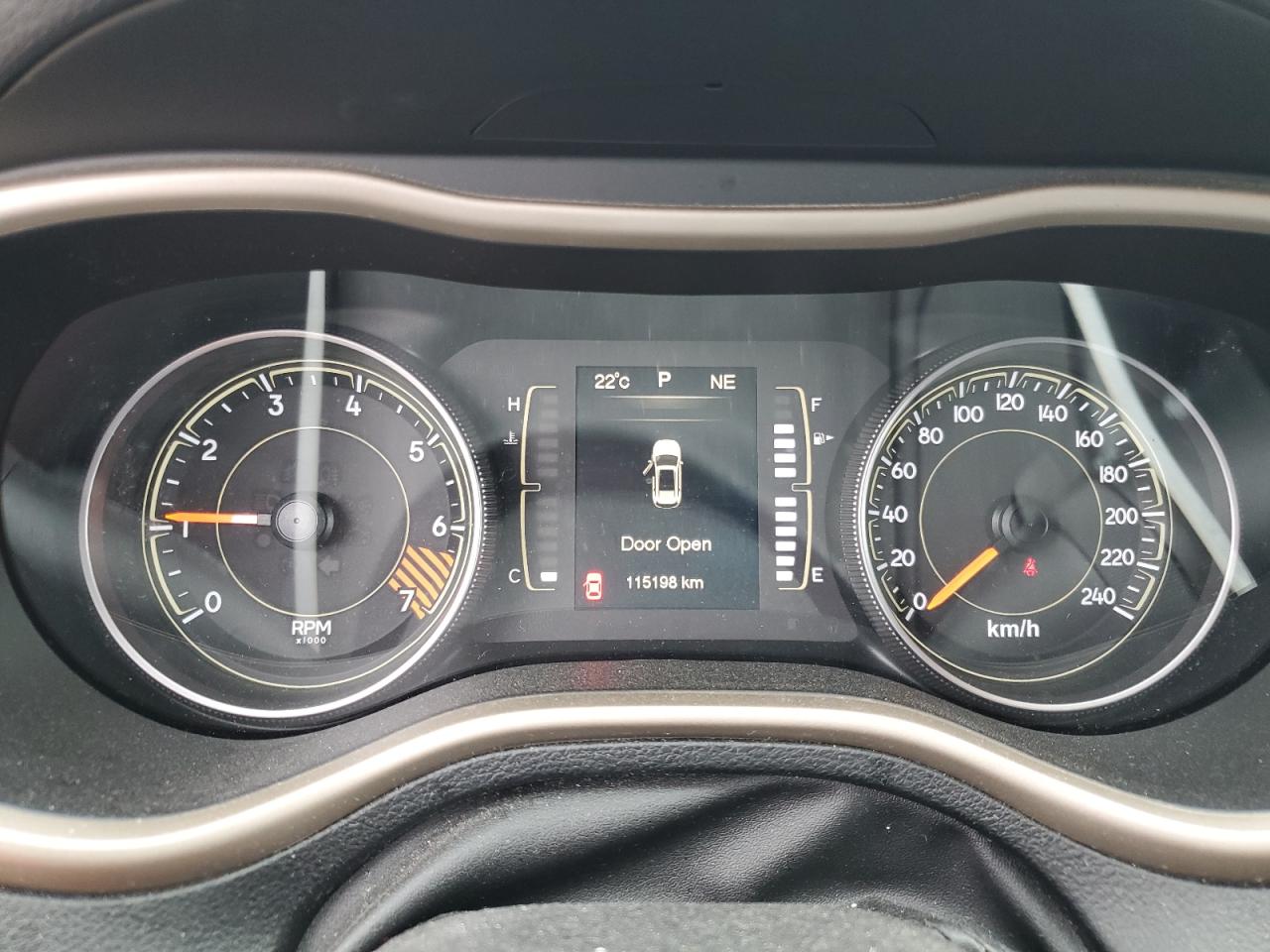 2015 Jeep Cherokee Sport VIN: 1C4PJLAB7FW627975 Lot: 65241385