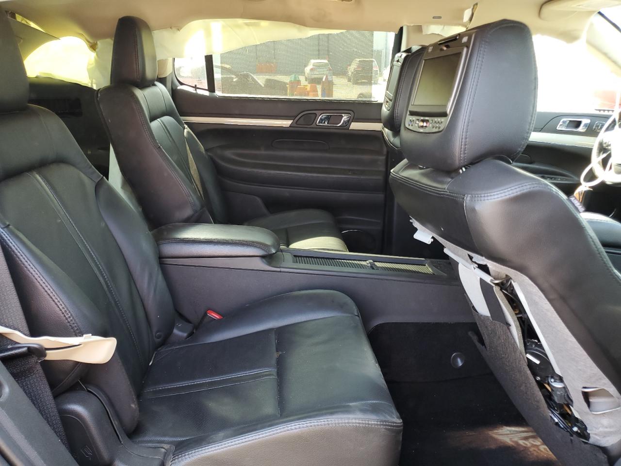 2013 Lincoln Mkt VIN: 2LMHJ5AT3DBL57022 Lot: 61415255