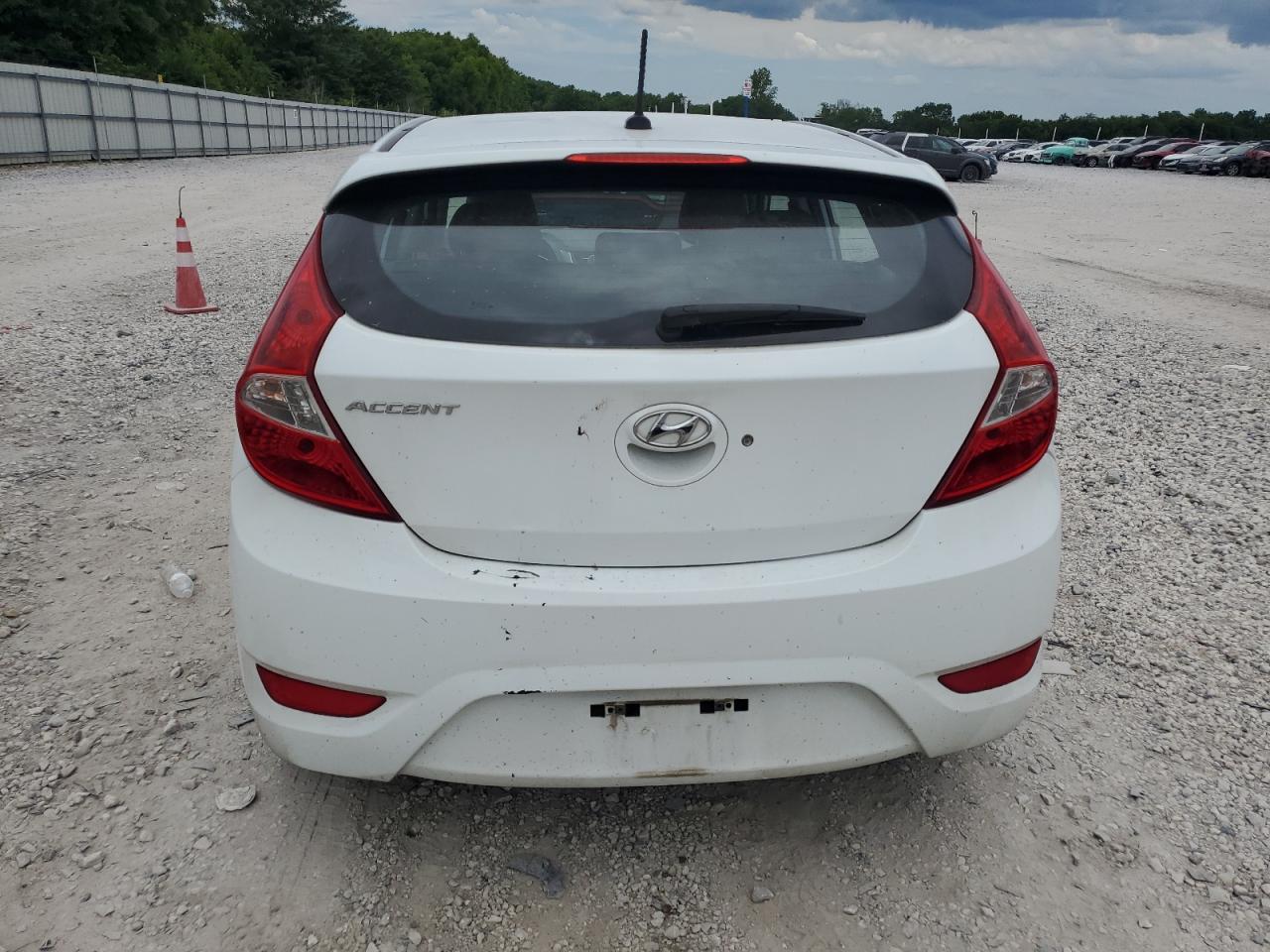 2014 Hyundai Accent Gls VIN: KMHCU5AE2EU175211 Lot: 63387955