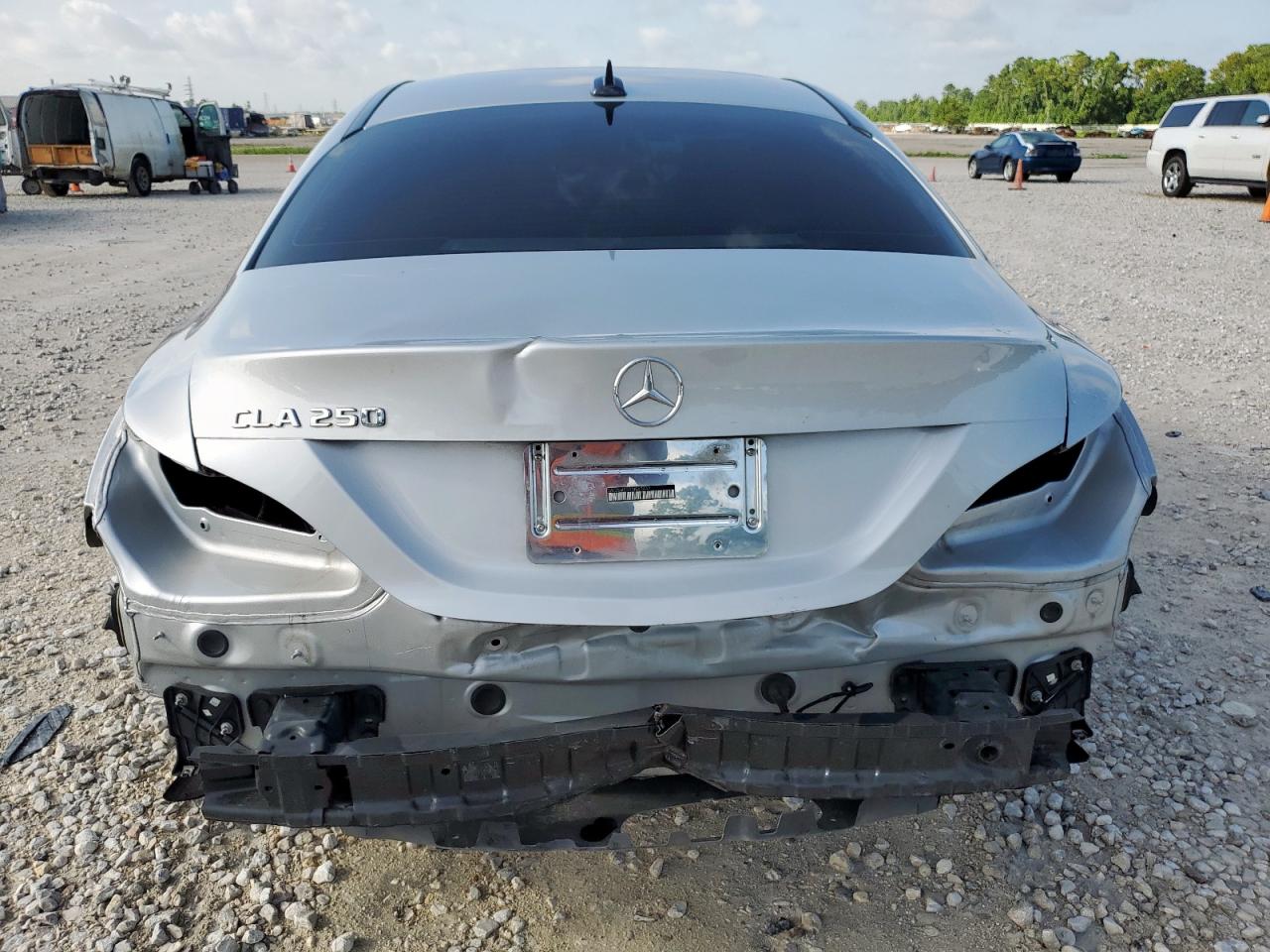 2018 Mercedes-Benz Cla 250 VIN: WDDSJ4EB3JN563447 Lot: 65138225