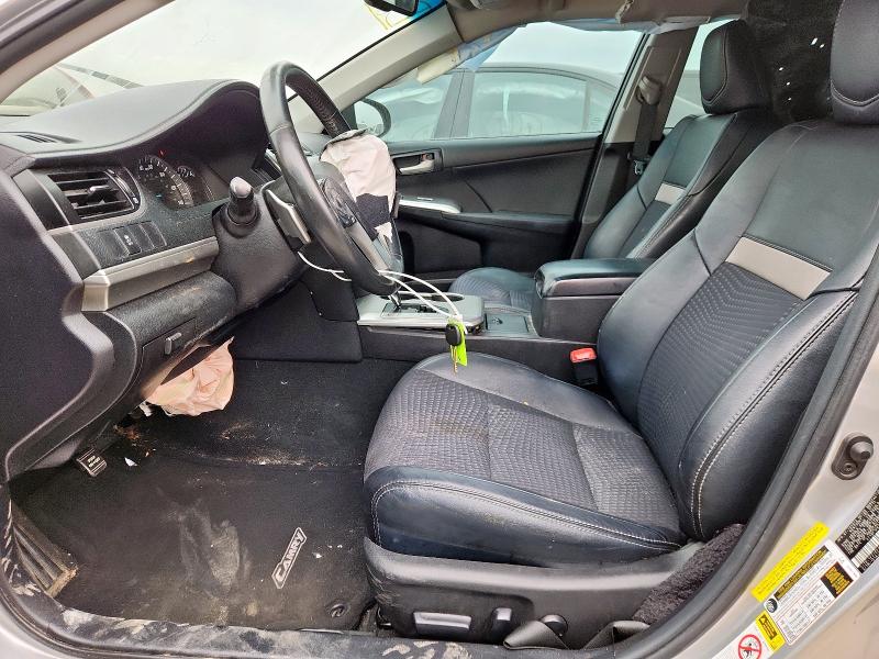  TOYOTA CAMRY 2014 Srebrny