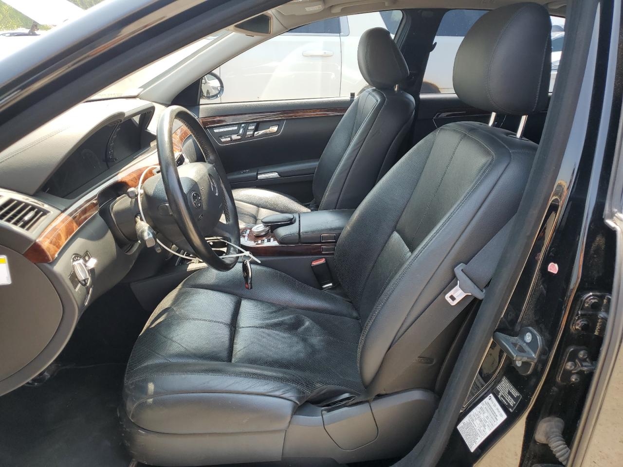 2007 Mercedes-Benz S 550 VIN: WDDNG71X37A072438 Lot: 62930645