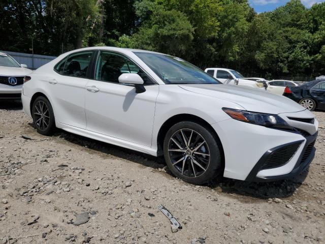  TOYOTA CAMRY 2022 Белы