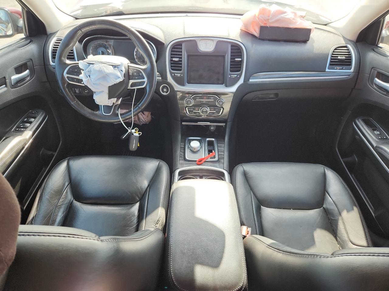 2019 Chrysler 300 Touring VIN: 2C3CCAAG2KH663935 Lot: 64121815