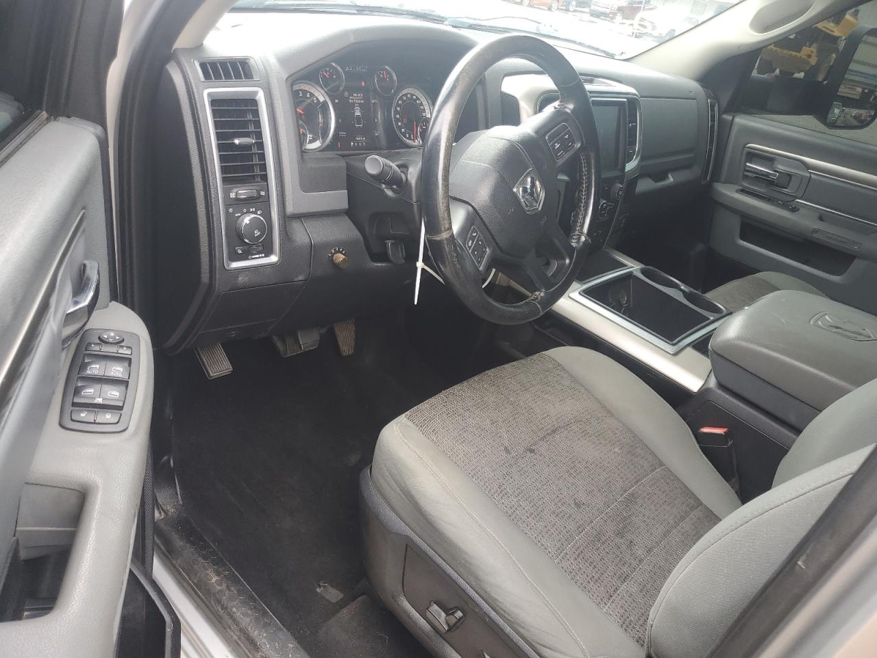 2015 Ram 2500 Slt VIN: 3C6UR5DL4FG674320 Lot: 64806425