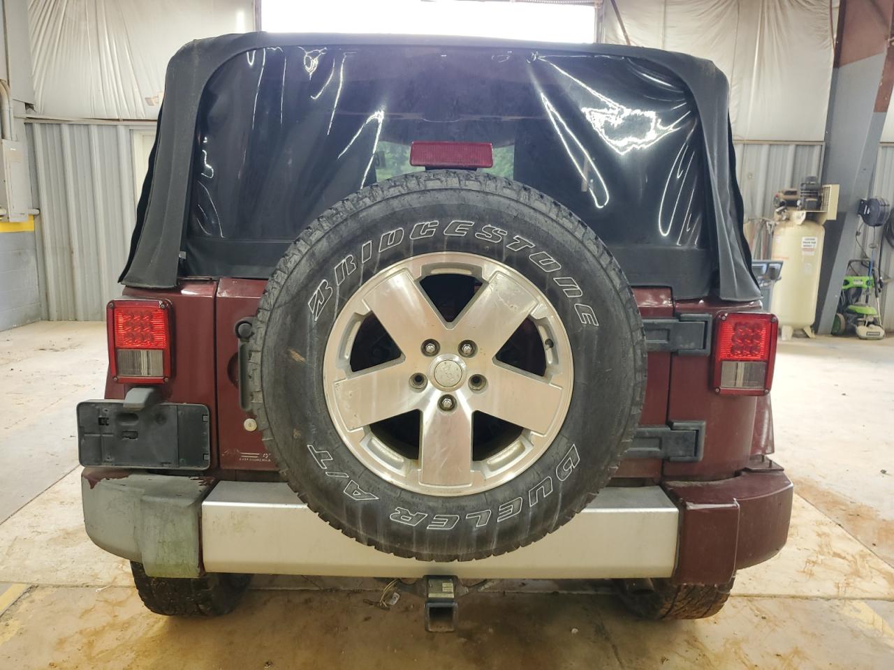2008 Jeep Wrangler Sahara VIN: 1J8FA54148L565183 Lot: 62353055