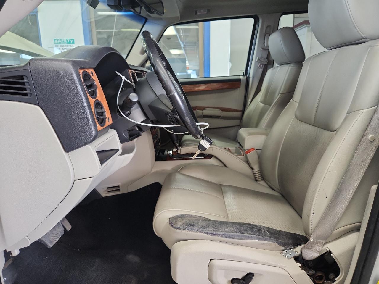 2007 Jeep Commander Limited VIN: 1J8HH58N57C550742 Lot: 64036205