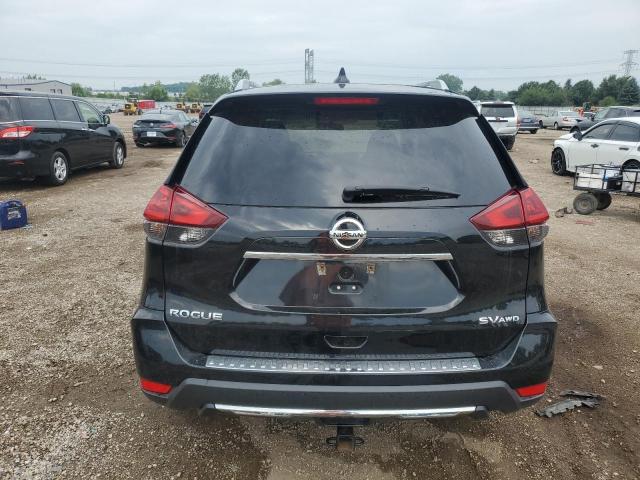  NISSAN ROGUE 2018 Czarny