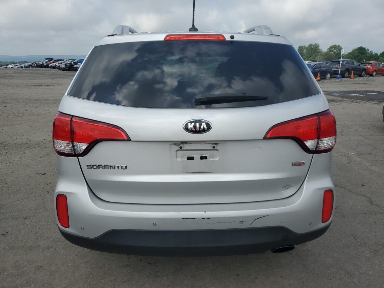 2015 Kia Sorento Lx VIN: 5XYKTCA62FG636510 Lot: 64728375