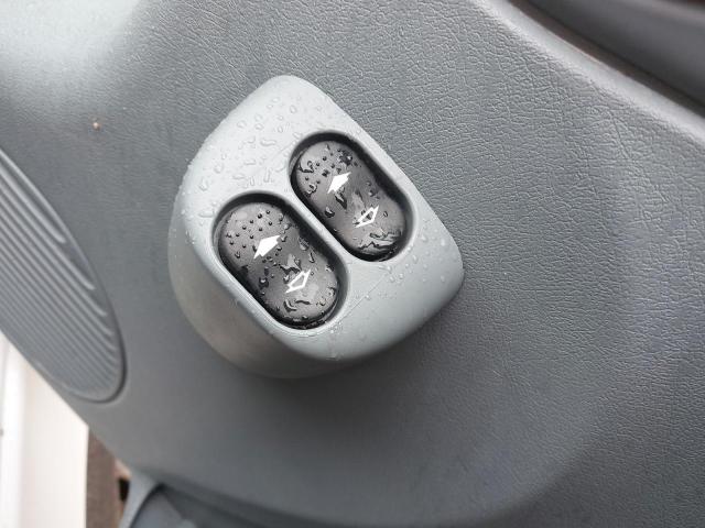 2006 FORD TRANSIT 100 17-SEAT RWD 