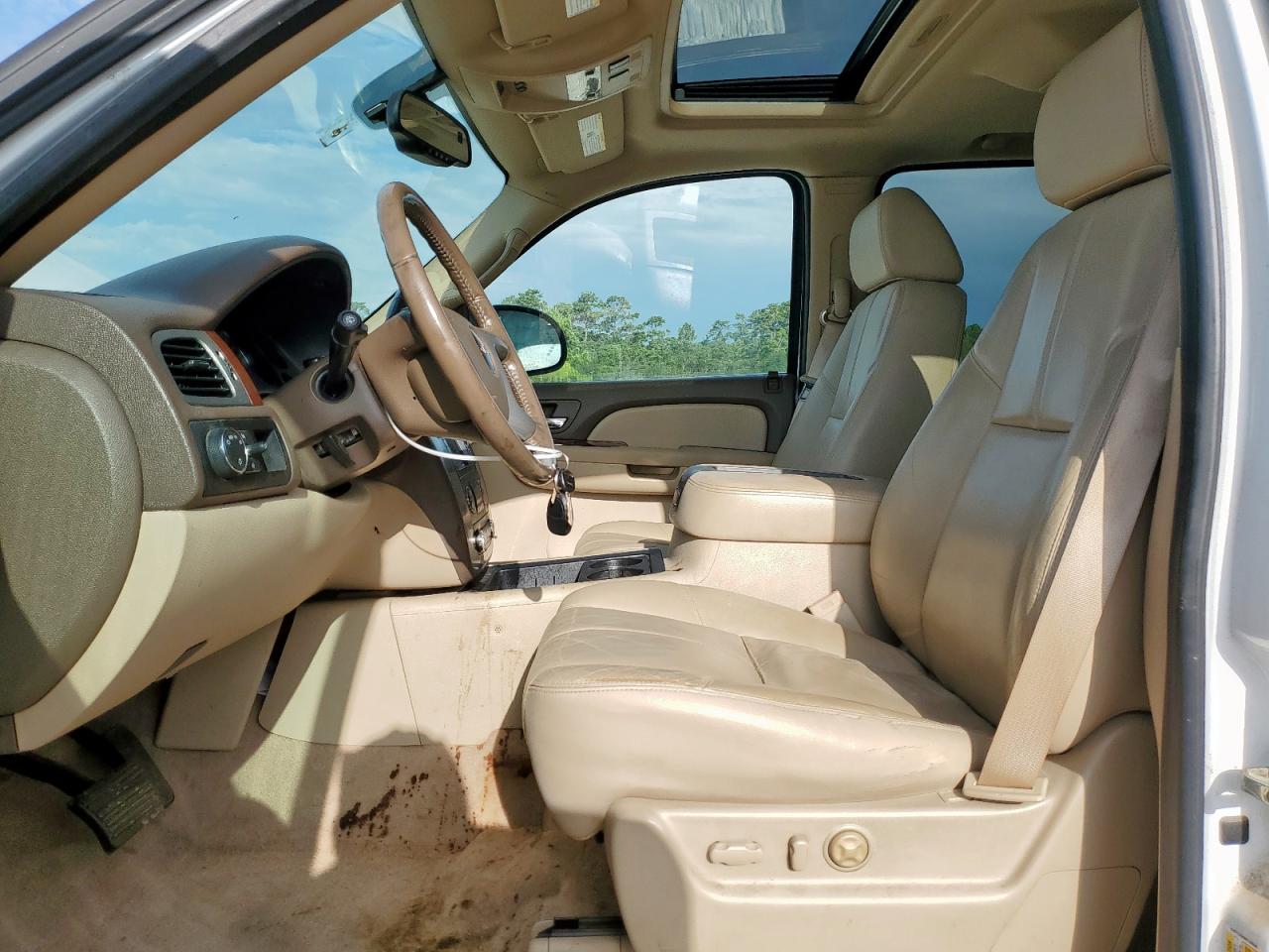 2008 GMC Yukon Xl C1500 VIN: 1GKFC16068R149636 Lot: 63424695