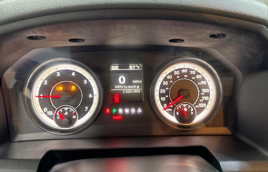 Пикапы RAM 1500 2015 Синий