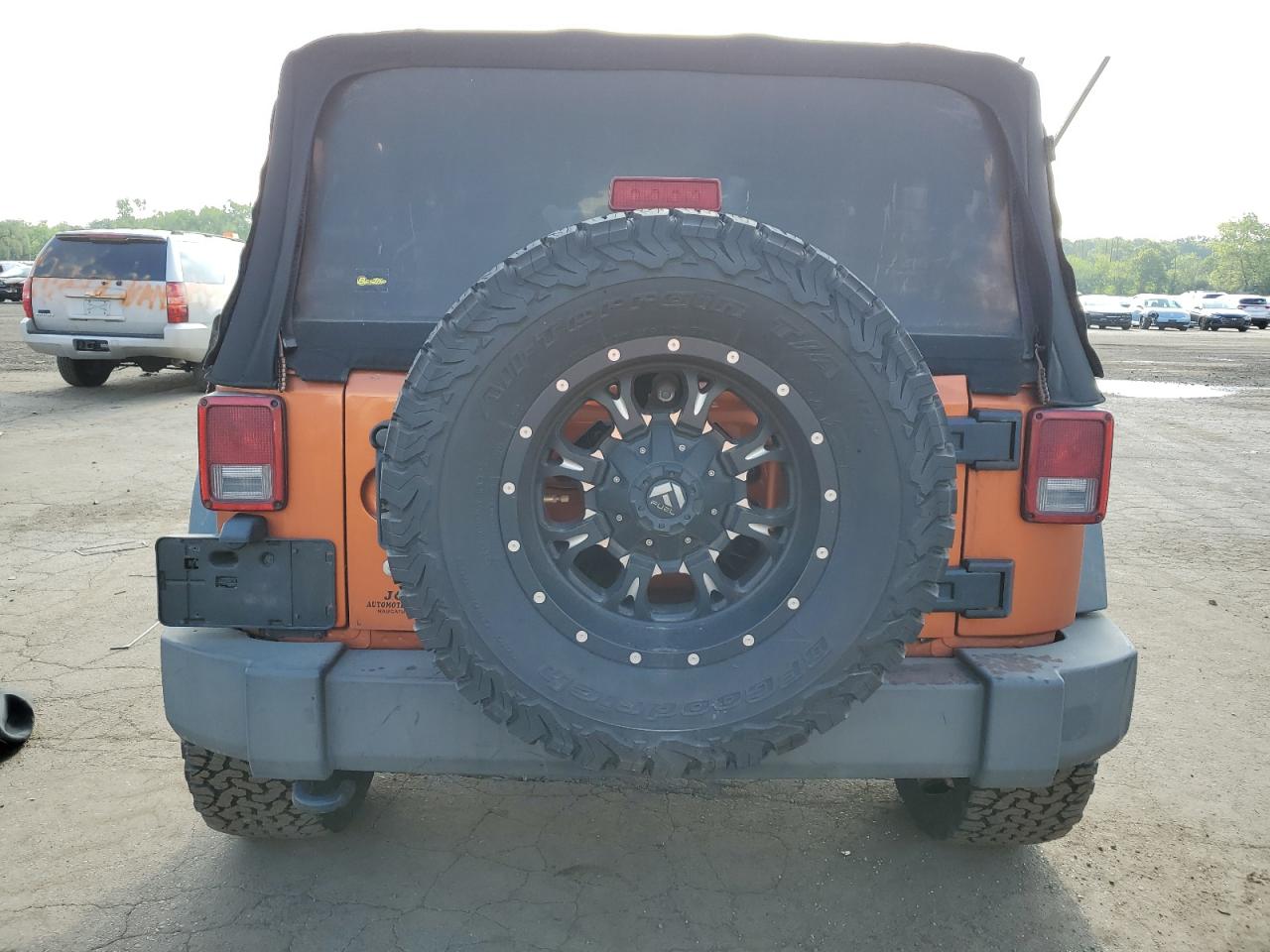 2010 Jeep Wrangler Sport VIN: 1J4AA2D13AL196574 Lot: 64453755