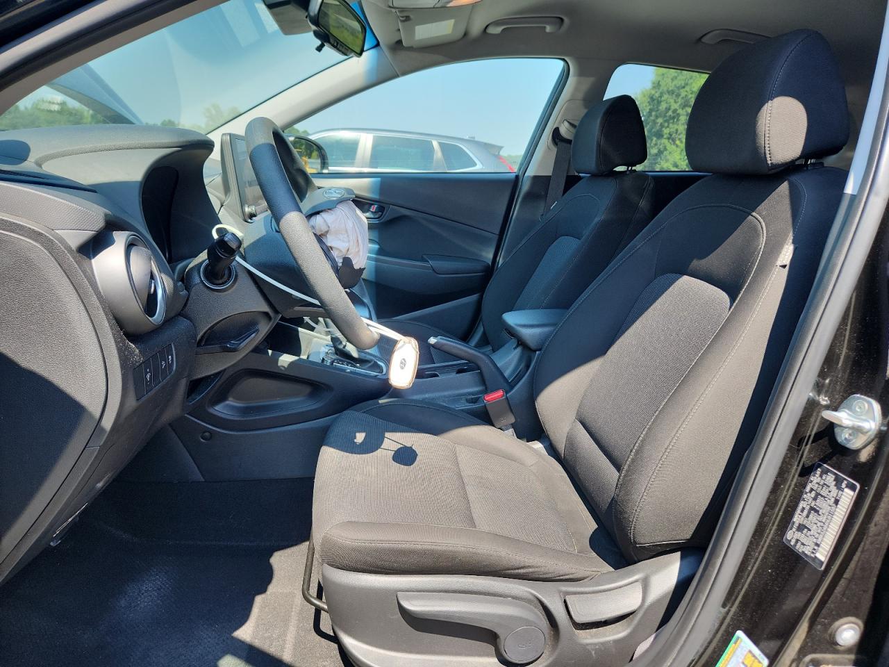 2022 Hyundai Kona Sel VIN: KM8K62AB4NU811587 Lot: 63552335