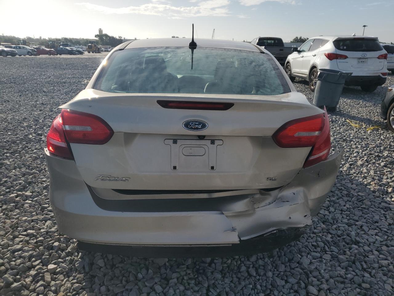 2017 Ford Focus Se VIN: 1FADP3F27HL289465 Lot: 65401675