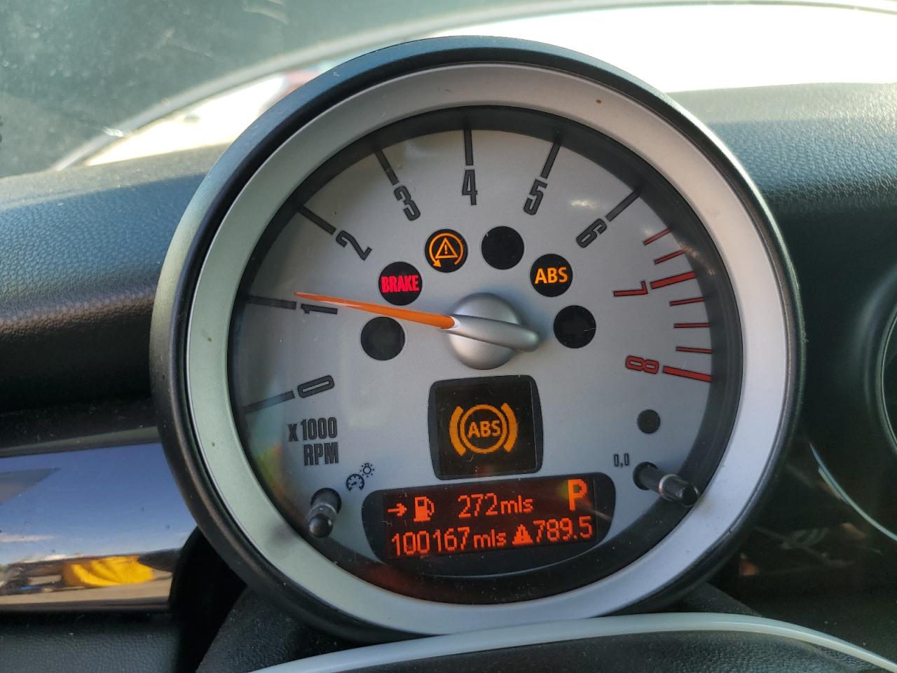 2010 Mini Cooper VIN: WMWMF3C55ATZ62056 Lot: 65567745