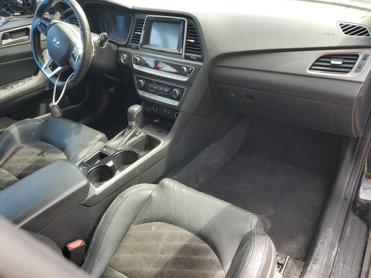 2018 Hyundai Sonata Sport VIN: 5NPE34AF8JH687384 Lot: 63790515