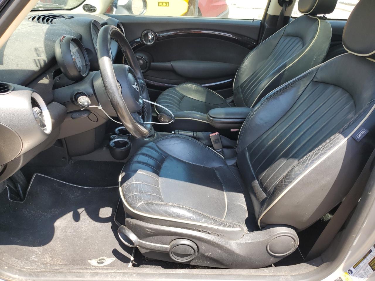 2011 Mini Cooper VIN: WMWSU3C58BT095735 Lot: 61858425